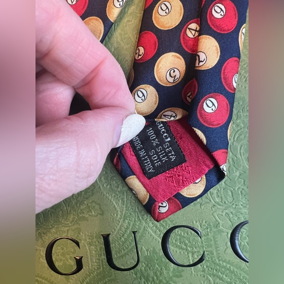 Authentic Gucci tie - Picture 7 of 7